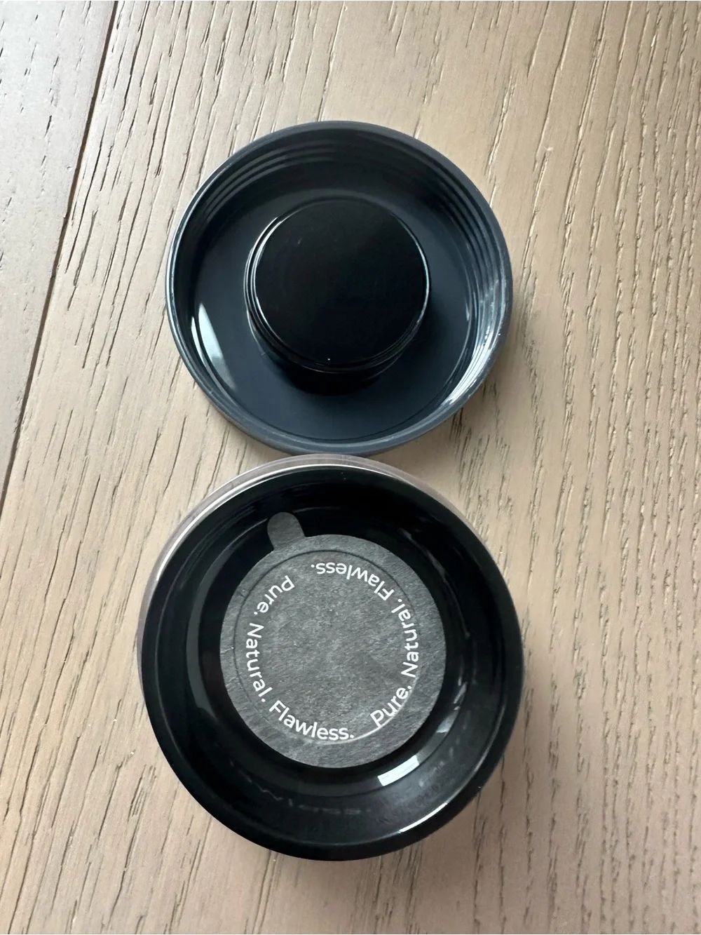 INIKA Loose Mineral Setting Powder-Mattifying